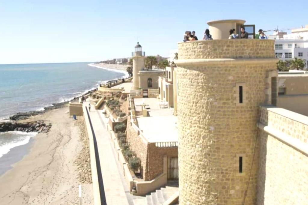 A 600 M De La Playa Y El Castillo Santa Ana Roquetas de Mar Exterior photo